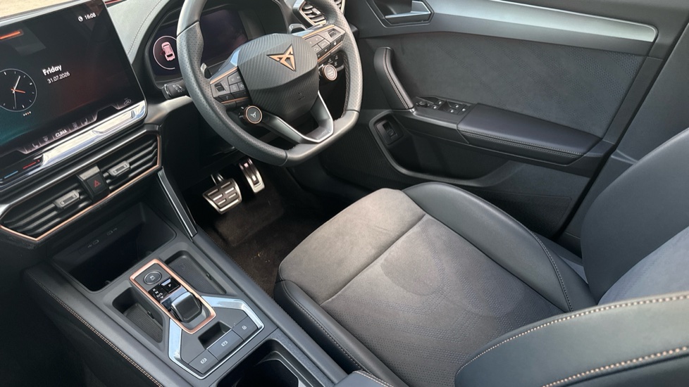 CUPRA Leon 1.5 eTSI 150 V2 5dr DSG Petrol Estate - Image 9