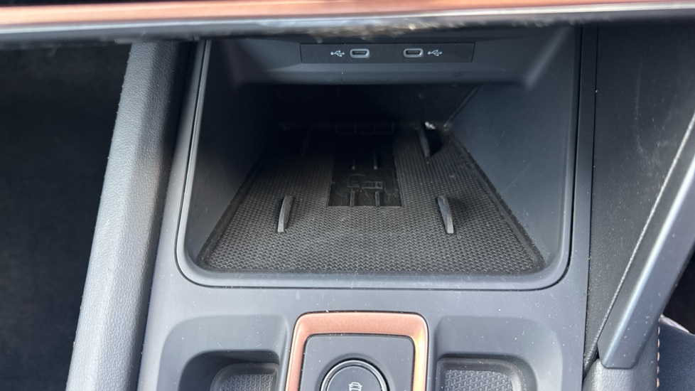 CUPRA Leon 1.5 eTSI 150 V2 5dr DSG Petrol Estate - Image 36
