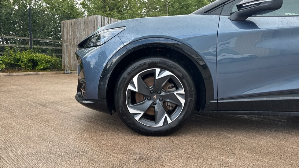 CUPRA Tavascan 210kW V1 77kWh 5dr Auto Electric Estate - Image 7