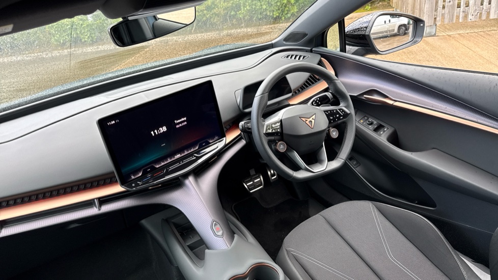 CUPRA Tavascan 210kW V1 77kWh 5dr Auto Electric Estate - Image 9