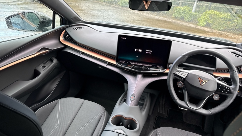 CUPRA Tavascan 210kW V1 77kWh 5dr Auto Electric Estate - Image 14