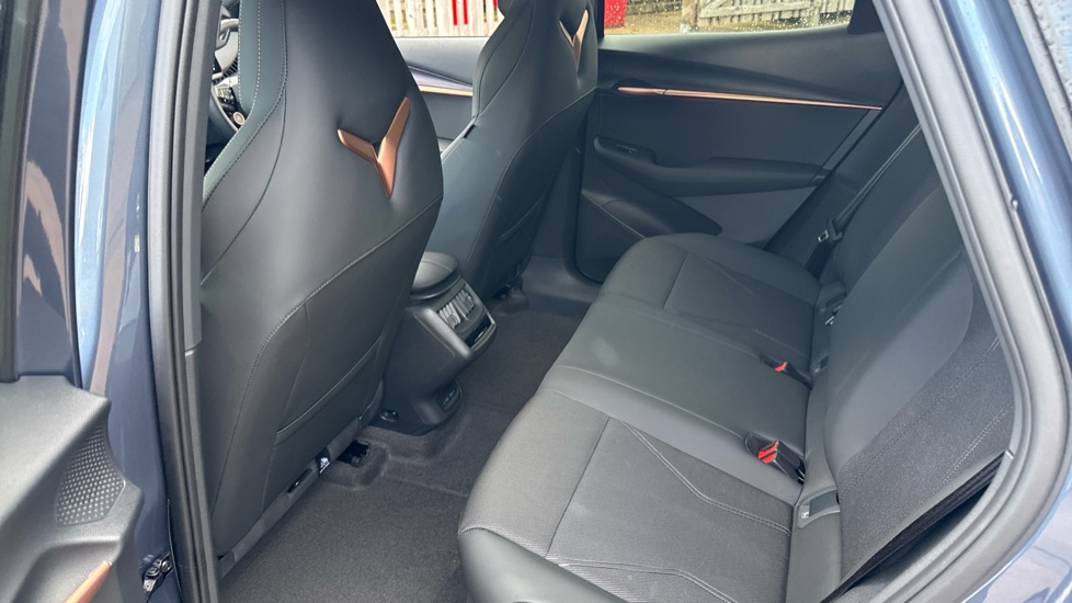 CUPRA Tavascan 210kW V1 77kWh 5dr Auto Electric Estate - Image 16