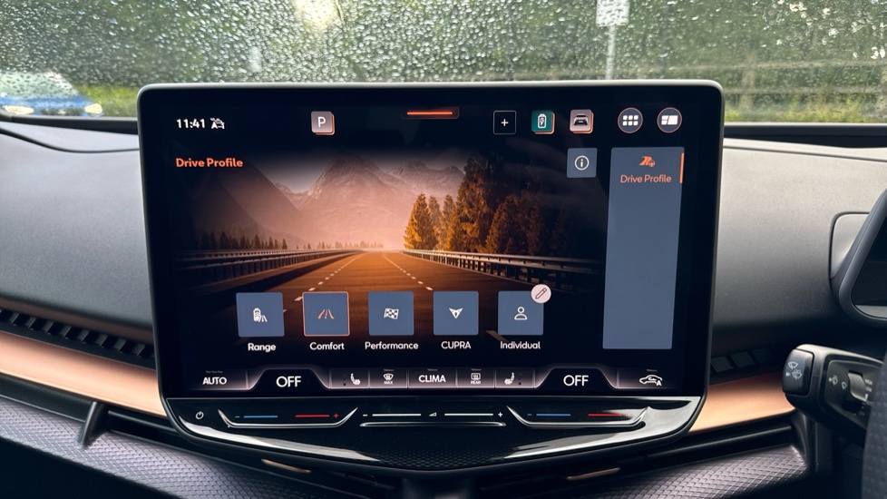CUPRA Tavascan 210kW V1 77kWh 5dr Auto Electric Estate - Image 29