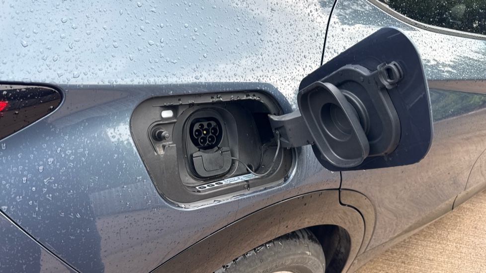 CUPRA Tavascan 210kW V1 77kWh 5dr Auto Electric Estate - Image 35
