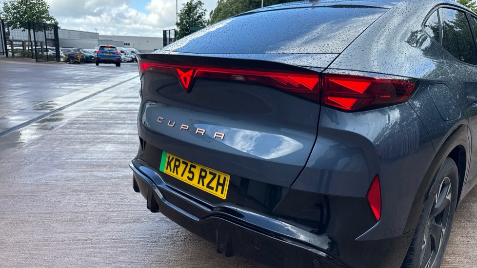 CUPRA Tavascan 210kW V1 77kWh 5dr Auto Electric Estate - Image 36