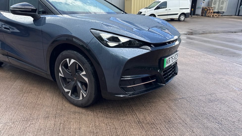 CUPRA Tavascan 210kW V1 77kWh 5dr Auto Electric Estate - Image 38