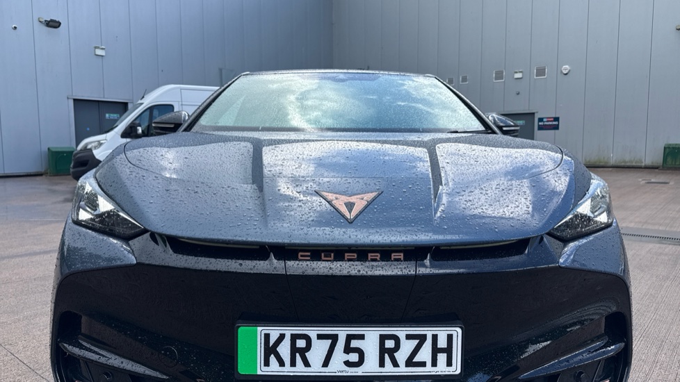 CUPRA Tavascan 210kW V1 77kWh 5dr Auto Electric Estate - Image 39