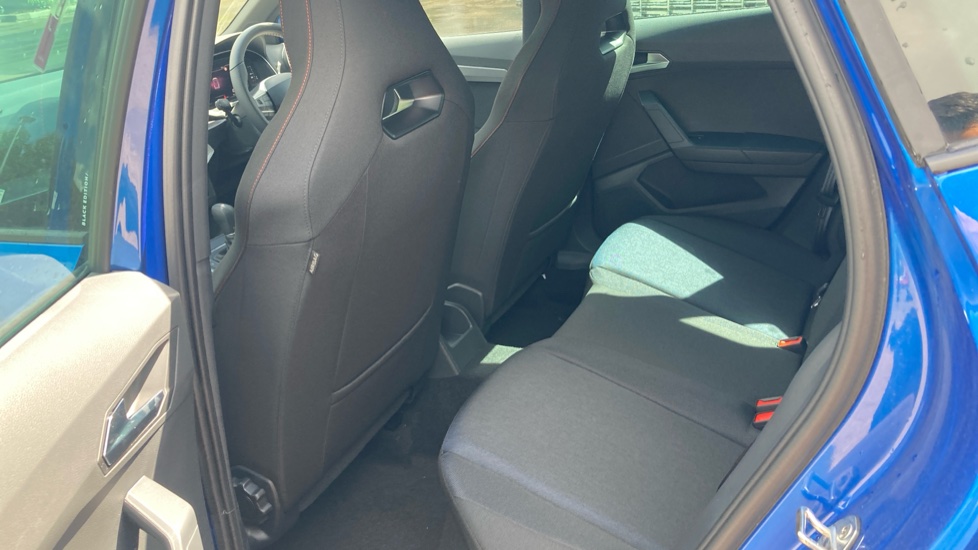 SEAT Arona 1.0 TSI 115 FR Black Edition 5dr DSG Petrol Hatchback - Image 16