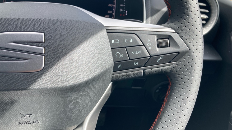 SEAT Arona 1.0 TSI 115 FR Black Edition 5dr DSG Petrol Hatchback - Image 36