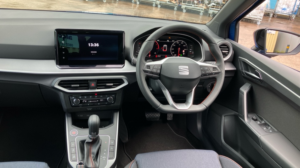 SEAT Arona 1.0 TSI 115 FR Black Edition 5dr DSG Petrol Hatchback - Image 10
