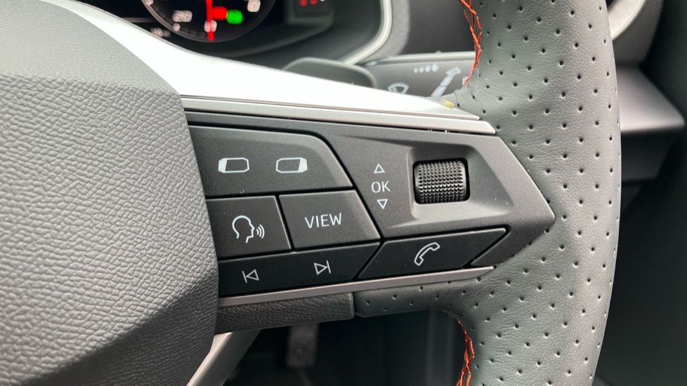 SEAT Arona 1.0 TSI 115 FR Black Edition 5dr DSG Petrol Hatchback - Image 28