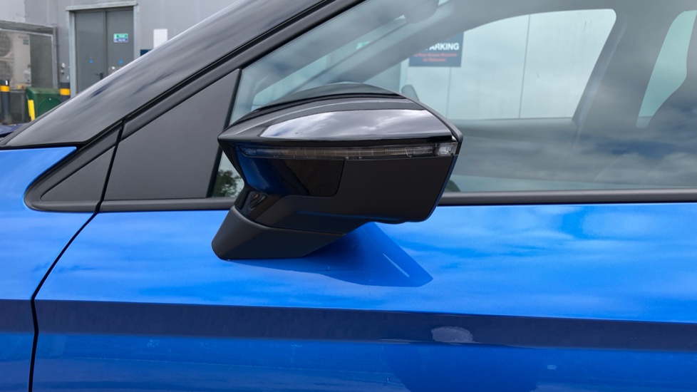 SEAT Arona 1.0 TSI 115 FR Black Edition 5dr DSG Petrol Hatchback - Image 49