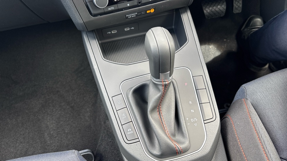 SEAT Ibiza 1.0 TSI 115 FR 5dr DSG Petrol Hatchback - Image 13