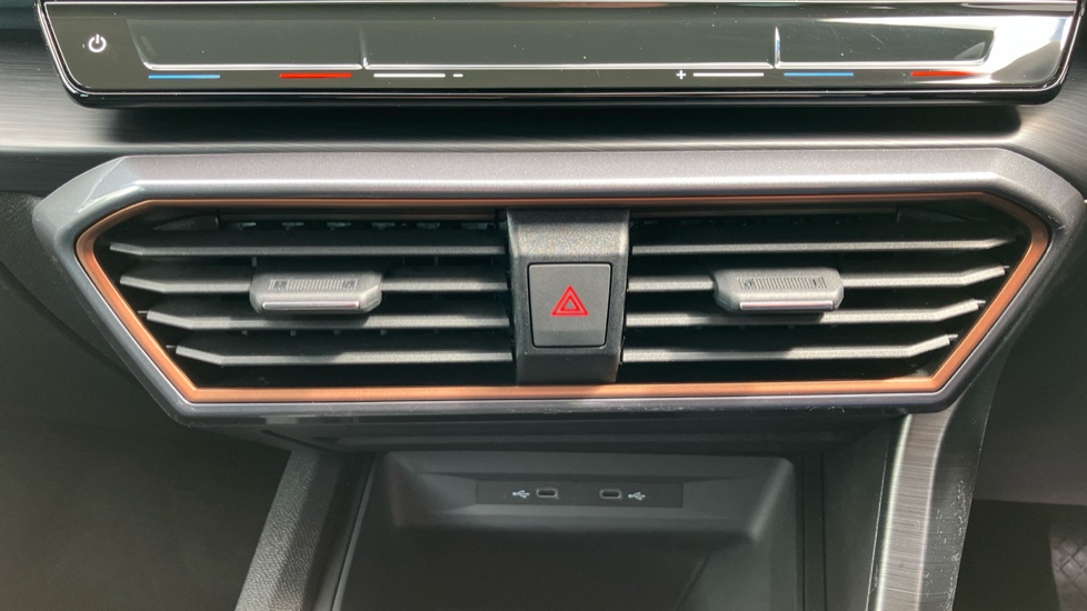 CUPRA Formentor 1.5 TSI 150 V2 5dr DSG Petrol Estate - Image 23