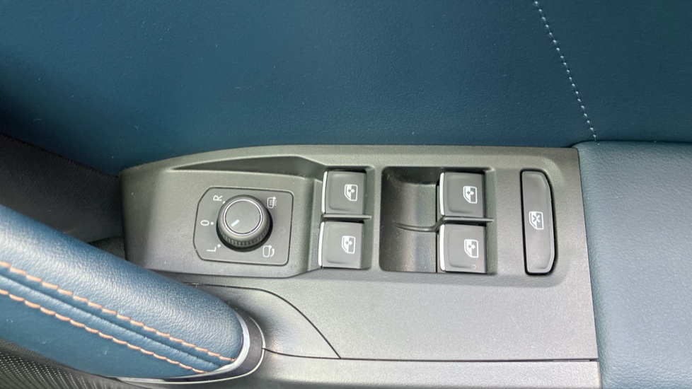 CUPRA Formentor 1.5 TSI 150 V2 5dr DSG Petrol Estate - Image 35