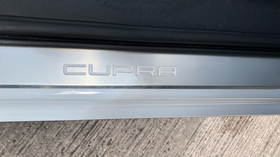 CUPRA Formentor 1.5 TSI 150 V2 5dr DSG Petrol Estate - Image 39