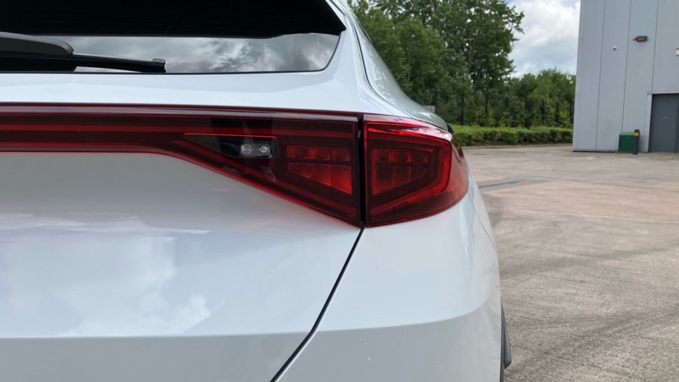 CUPRA Formentor 1.5 TSI 150 V2 5dr DSG Petrol Estate - Image 48