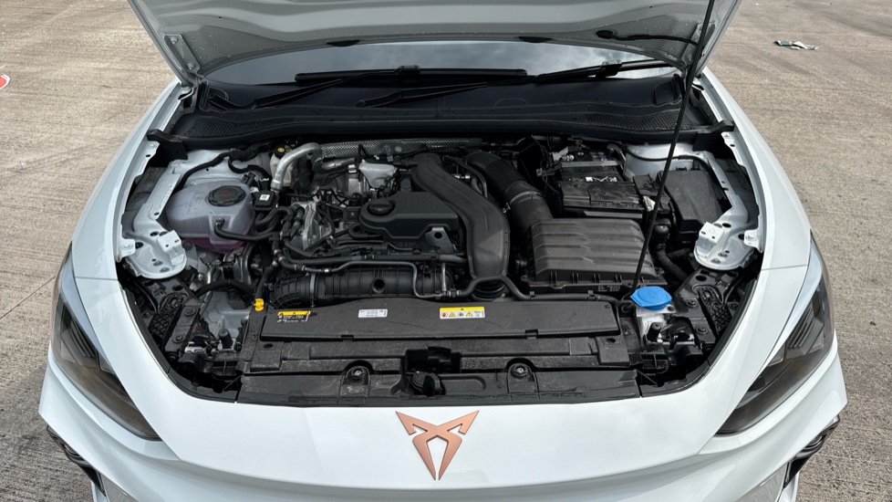 CUPRA Leon 1.5 eTSI 150 V3 5dr DSG Petrol Estate - Image 8