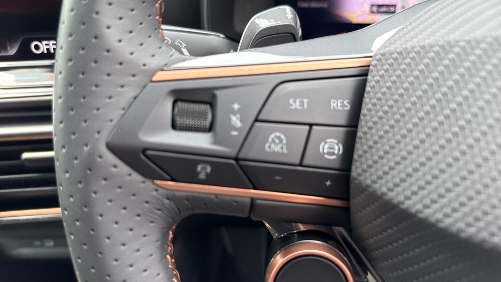 CUPRA Leon 1.5 eTSI 150 V3 5dr DSG Petrol Estate - Image 33
