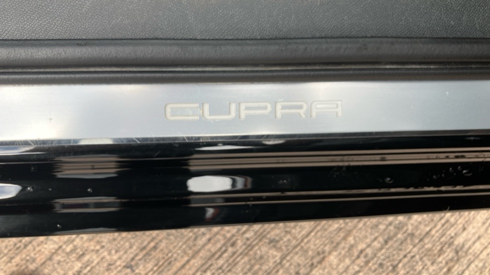 CUPRA Leon 1.5 TSI V1 5dr Petrol Hatchback - Image 38