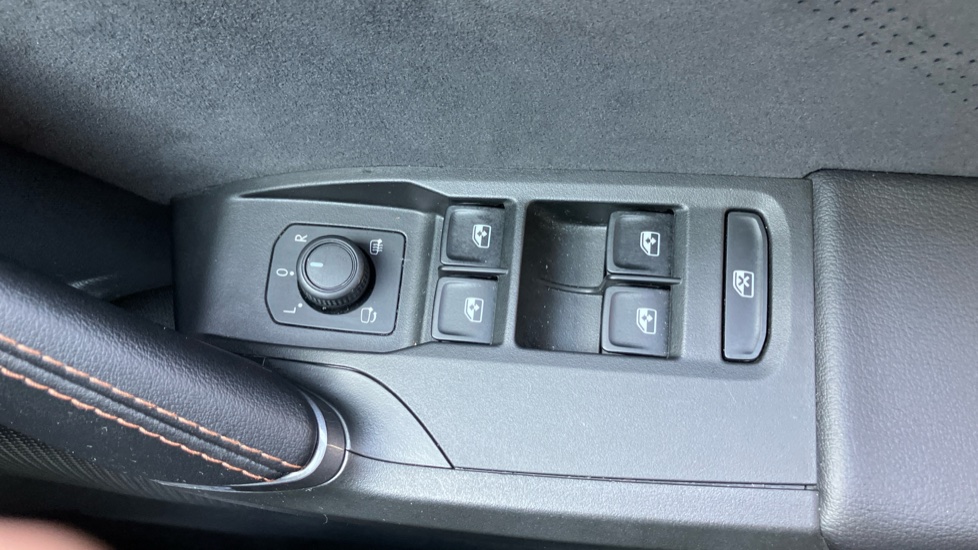 CUPRA Leon 1.5 TSI 150 V2 5dr Petrol Hatchback - Image 30
