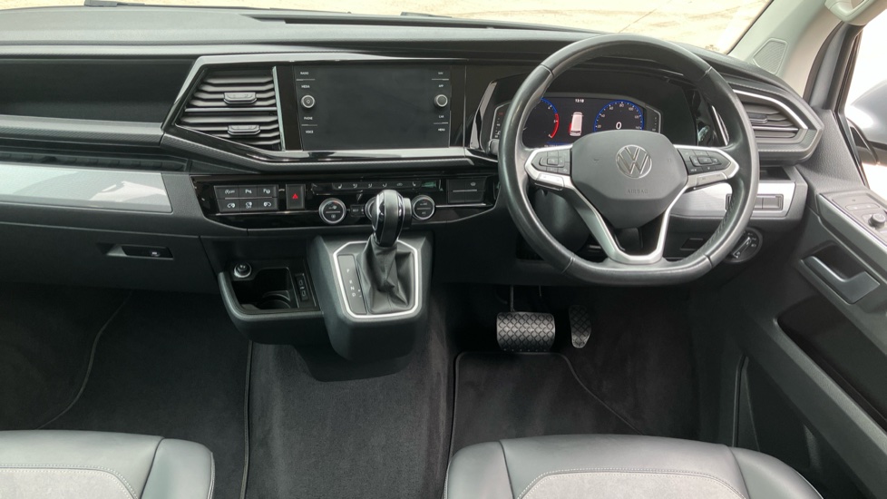 Volkswagen Caravelle 2.0 TDI Executive 204 5dr DSG Diesel Estate - Image 10