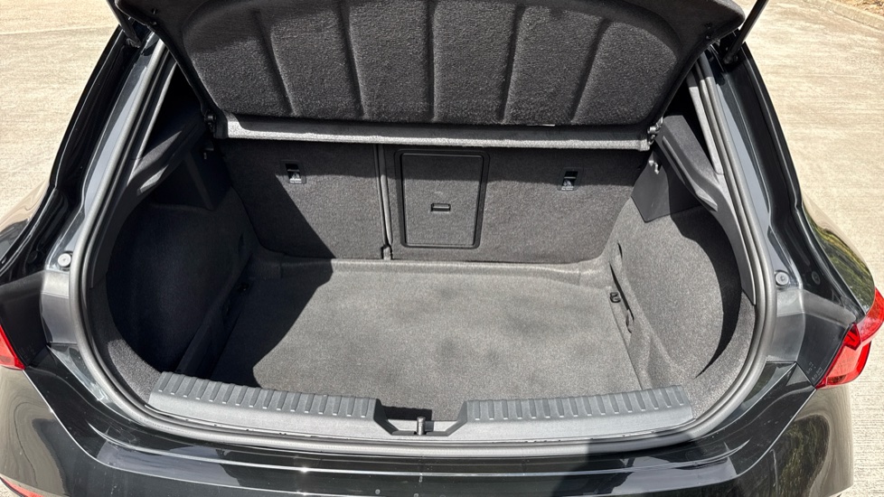 CUPRA Leon 2.0 TSI VZ1 5dr DSG Petrol Hatchback - Image 4