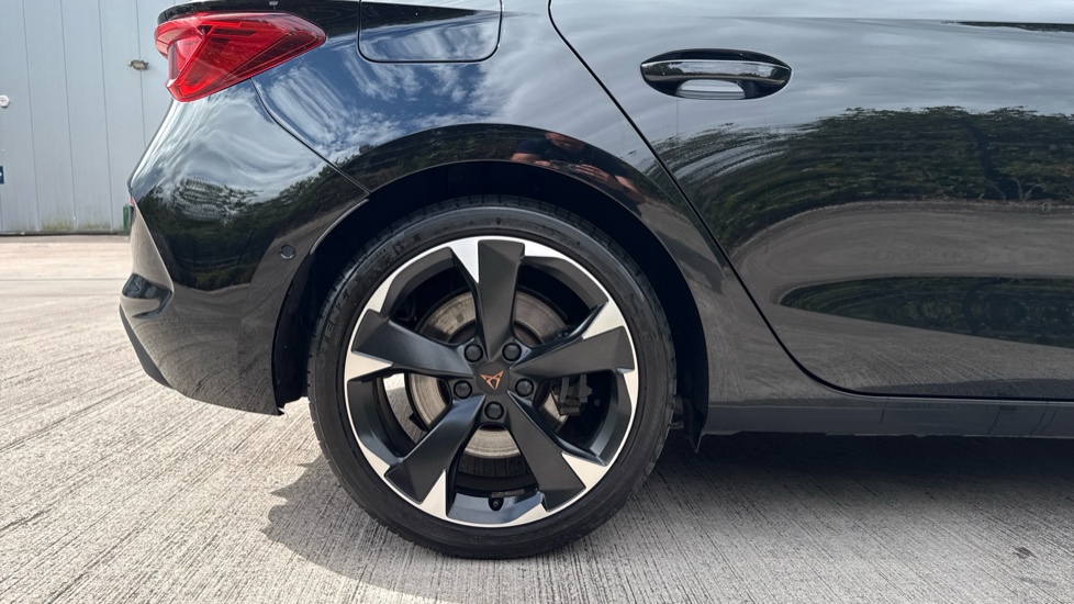 CUPRA Leon 2.0 TSI VZ1 5dr DSG Petrol Hatchback - Image 7