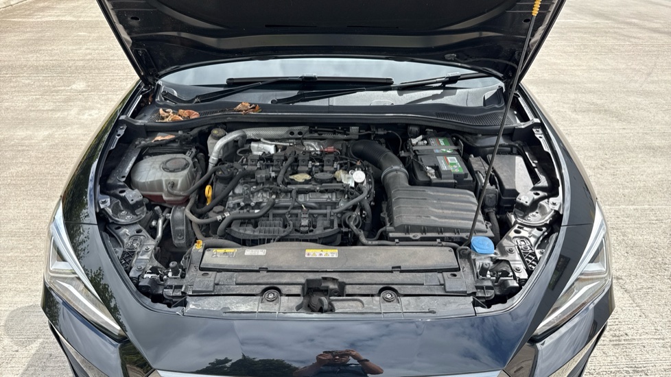 CUPRA Leon 2.0 TSI VZ1 5dr DSG Petrol Hatchback - Image 8