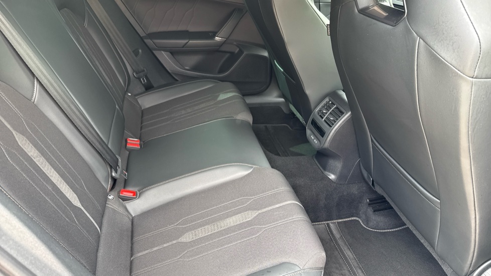 CUPRA Leon 2.0 TSI VZ1 5dr DSG Petrol Hatchback - Image 16