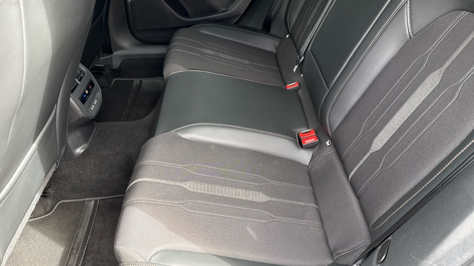 CUPRA Leon 2.0 TSI VZ1 5dr DSG Petrol Hatchback - Image 22