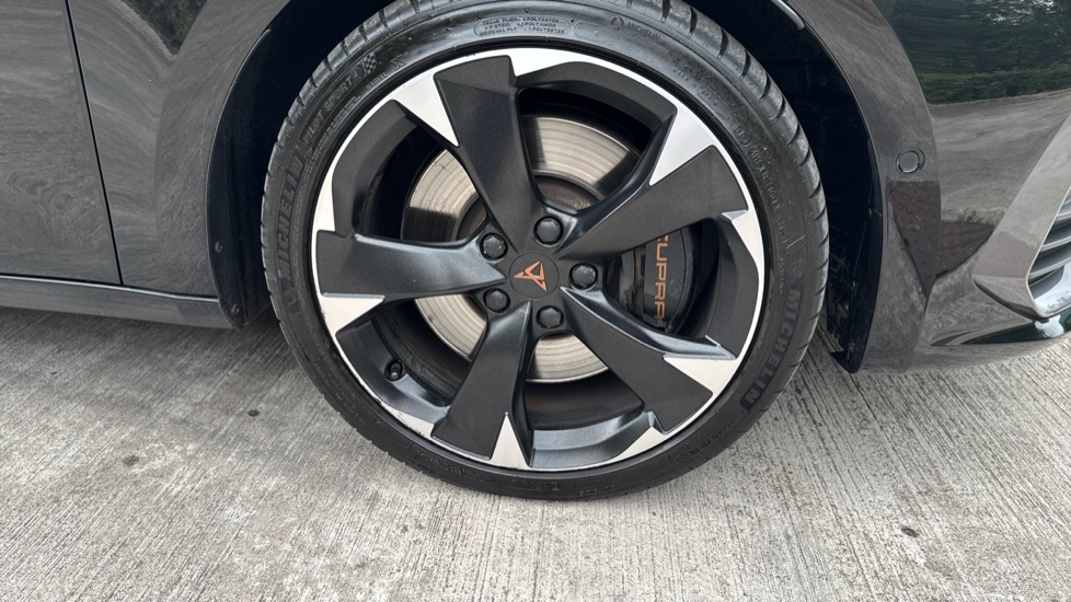 CUPRA Leon 2.0 TSI VZ1 5dr DSG Petrol Hatchback - Image 42