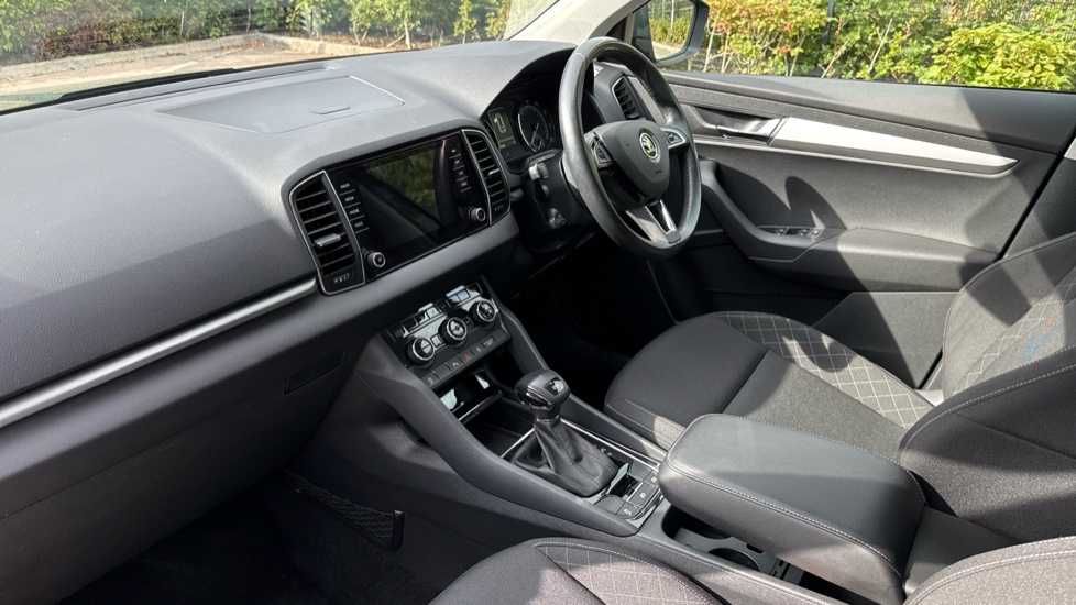 Skoda Karoq 1.5 TSI SE Technology 5dr DSG Petrol Estate - Image 9