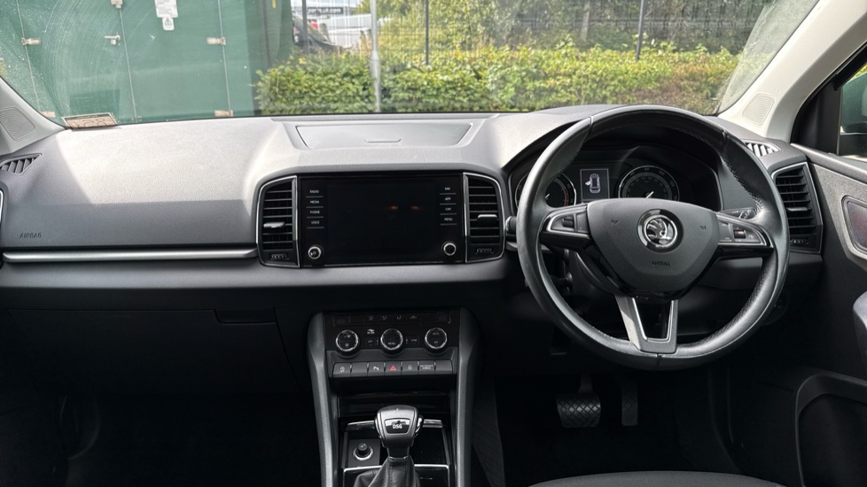 Skoda Karoq 1.5 TSI SE Technology 5dr DSG Petrol Estate - Image 10