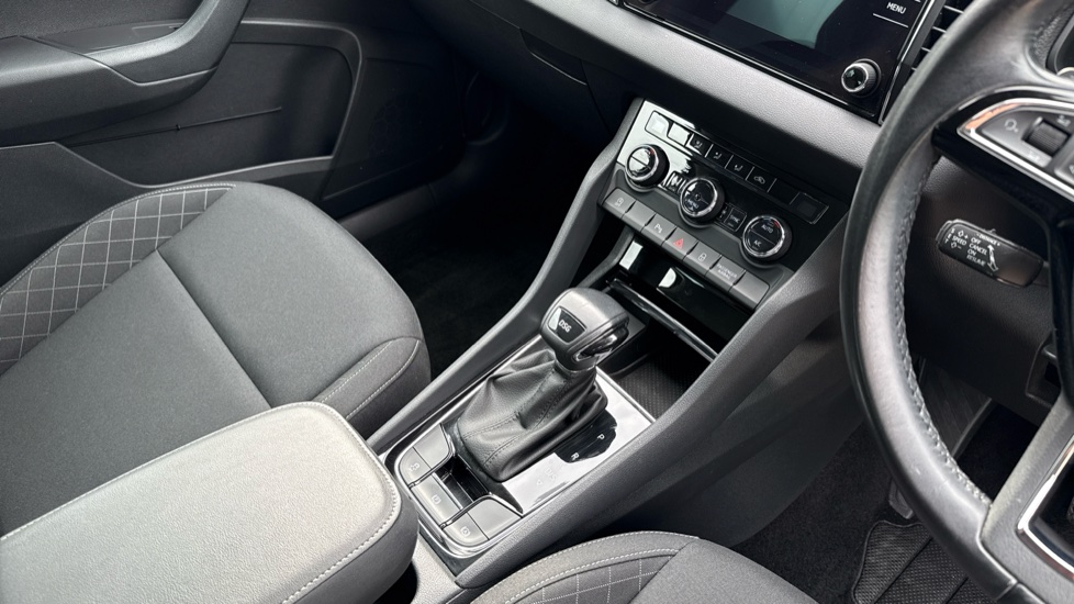 Skoda Karoq 1.5 TSI SE Technology 5dr DSG Petrol Estate - Image 14