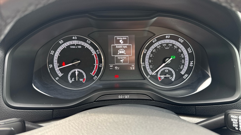 Skoda Karoq 1.5 TSI SE Technology 5dr DSG Petrol Estate - Image 28
