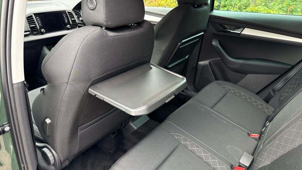 Skoda Karoq 1.5 TSI SE Technology 5dr DSG Petrol Estate - Image 37