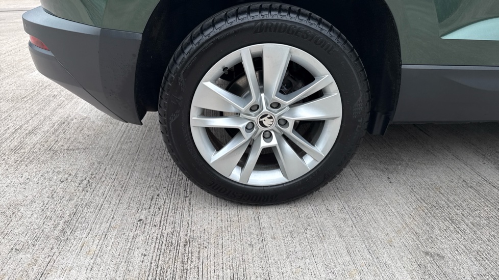 Skoda Karoq 1.5 TSI SE Technology 5dr DSG Petrol Estate - Image 42
