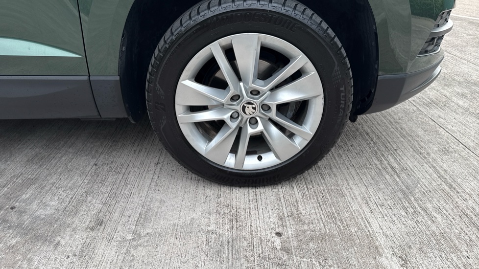 Skoda Karoq 1.5 TSI SE Technology 5dr DSG Petrol Estate - Image 43