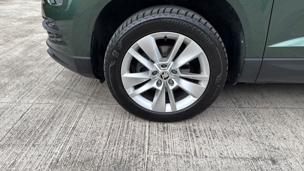 Skoda Karoq 1.5 TSI SE Technology 5dr DSG Petrol Estate - Image 44