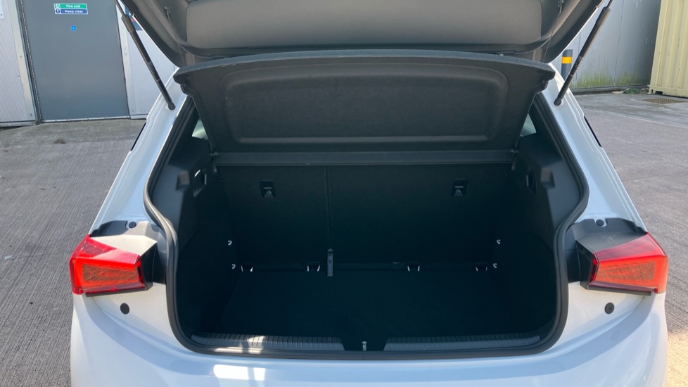 CUPRA Born 150kW V1 58kWh 5dr Auto Electric Hatchback - Image 4
