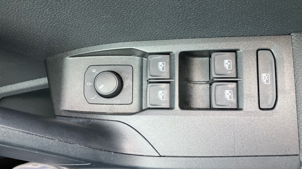 SEAT Arona 1.0 TSI SE Technology 5dr Petrol Hatchback - Image 34