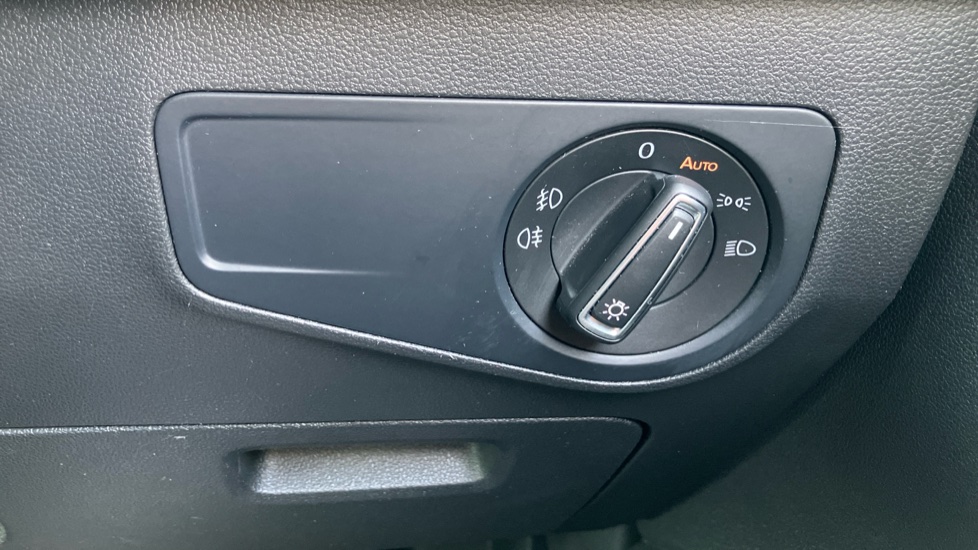 SEAT Tarraco 1.5 EcoTSI Xcellence Lux 5dr Petrol Estate - Image 37