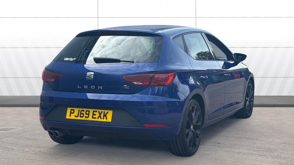 SEAT Leon 1.5 TSI EVO 150 FR Black Edition [EZ] 5dr Petrol Hatchback - Image 2
