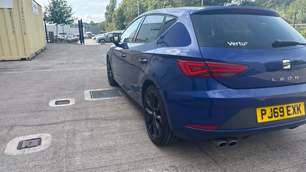 SEAT Leon 1.5 TSI EVO 150 FR Black Edition [EZ] 5dr Petrol Hatchback - Image 26