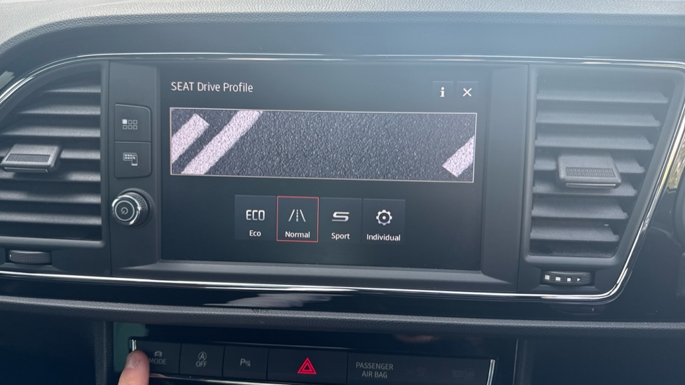SEAT Leon 1.5 TSI EVO 150 FR Black Edition [EZ] 5dr Petrol Hatchback - Image 43