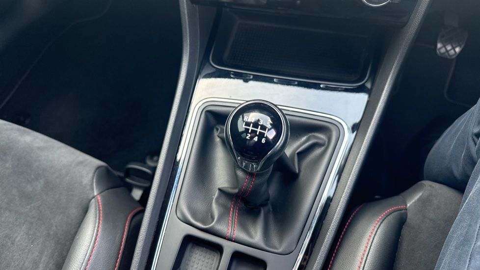 SEAT Leon 1.5 TSI EVO 150 FR Black Edition [EZ] 5dr Petrol Hatchback - Image 45