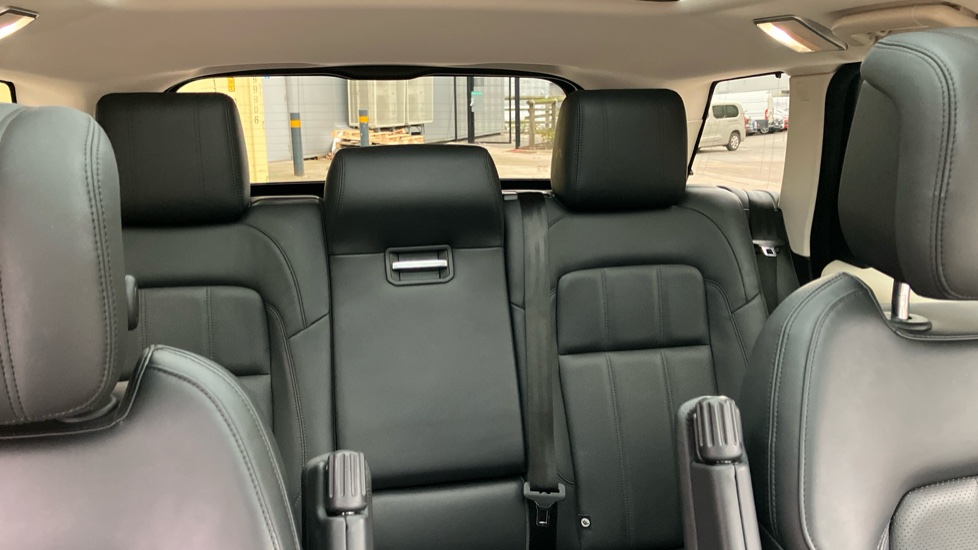 Land Rover Range Rover Sport 3.0 D300 HSE Silver 5dr Auto Diesel Estate - Image 15