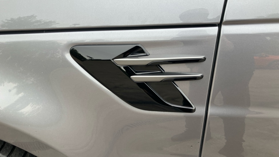 Land Rover Range Rover Sport 3.0 D300 HSE Silver 5dr Auto Diesel Estate - Image 74