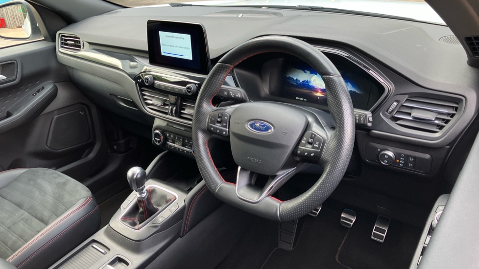 Ford Kuga 2.0 EcoBlue mHEV ST-Line 5dr Diesel Estate - Image 11